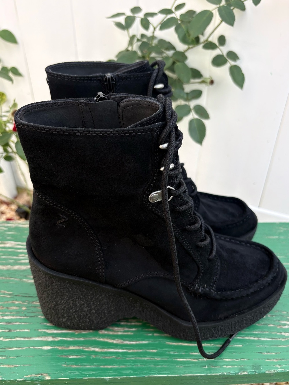 Zodiac Women's Talula chunky platform booties 9.5